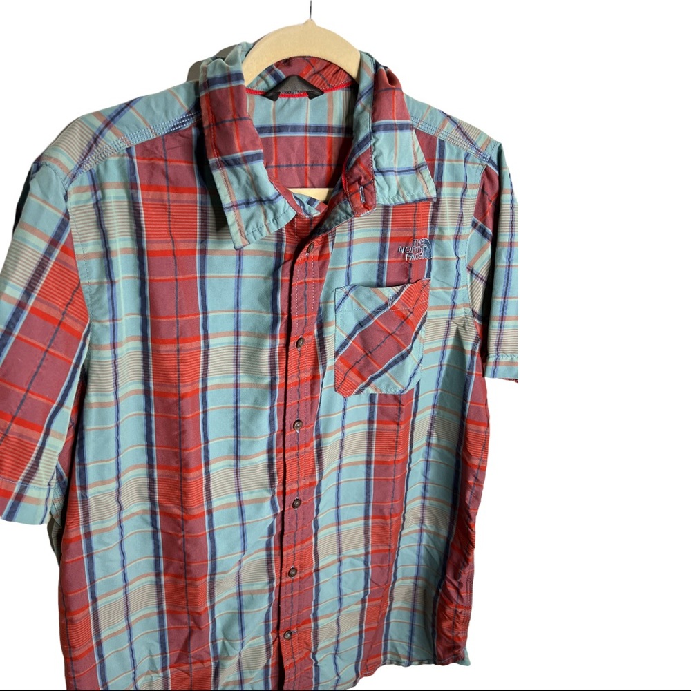 The North Face Button down Short Sleeve Shirt Men Size Large